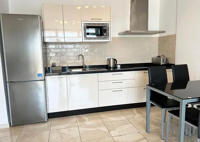 Daire Modern With Prime Location Puerto del Carmen (Lanzarote)