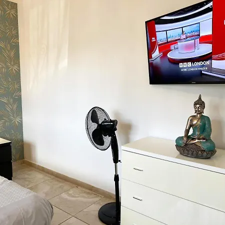 Appartement Modern With Prime Location *